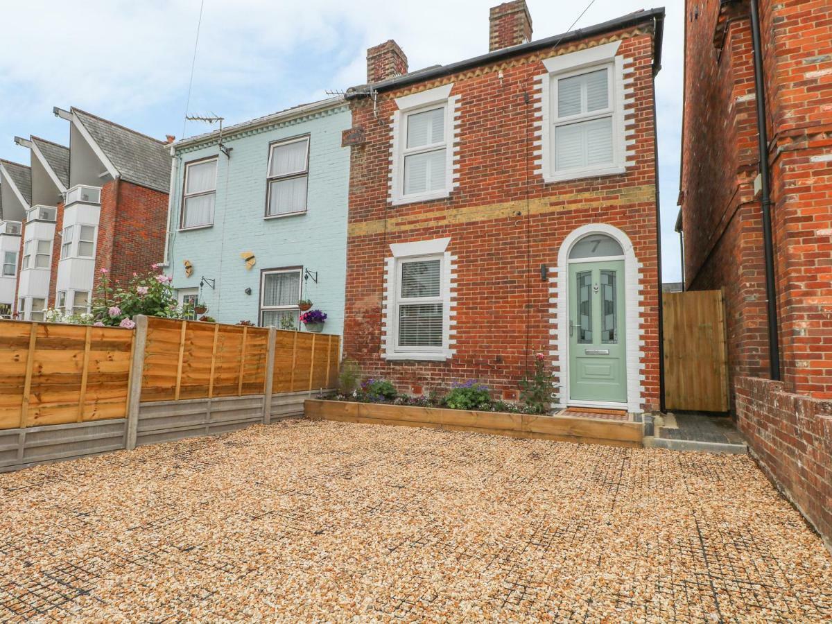 Number 7 Lymington Exterior foto